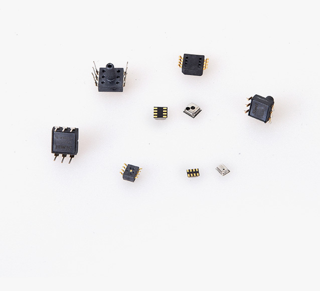 ѹ������������MEMS�������߱�������Ǯ�����߿ɿ����������ձ������Ծ�׼���ŵ����ձ�Ӧ����ҽ����е�����Ѫѹ�������������������༰�˶����Ʒ������